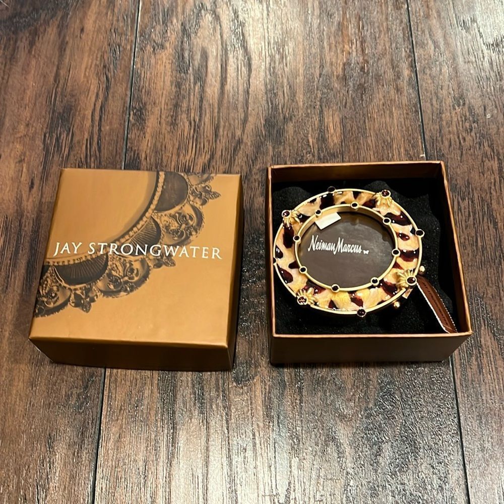 Jay Strongwater Round Picture Frame Animal Print Enamel & Stone New In Box ~ 3"